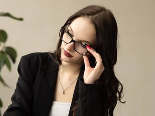 naked webcam girl picture DelaineLamie