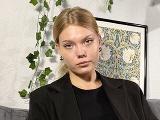 shower sex cam DonellaAndra