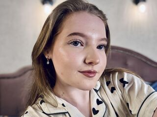 camgirl playing with sextoy EdlaDrudge