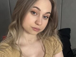 naked webcam girl fingering ElisabethCrysten