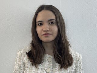 fingering camwhore ElishaPelini