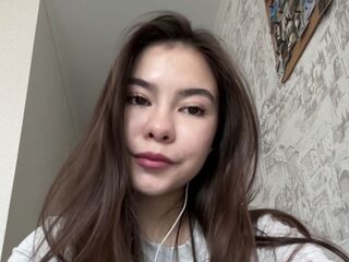 cam girl playing with sextoy ElleStarling