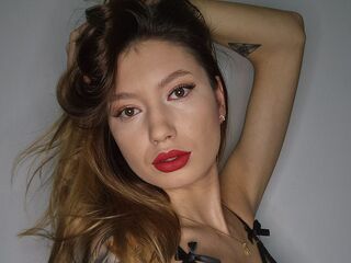 camgirl fingering pussy ElliaBellamy