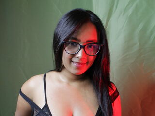camgirl masturbating with dildo EllyeMoons