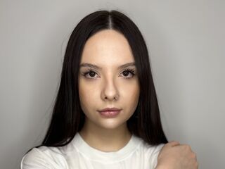 hardcore show EmikoTriana