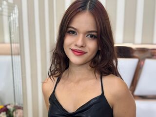 topless camgirl EmmaClarkford