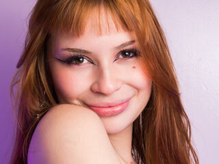 cam girl masturbating with dildo EmmaVelver