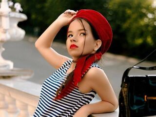nude cam girl pic FreedaBoynton