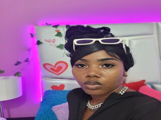 beautiful webcamgirl HaddyleyMonroe