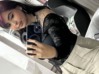 bedroom livecam HinataTatto