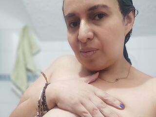 hot girl webcam photo IbannaBely