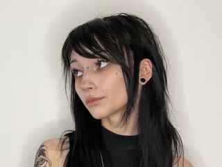 mastubating web cam girl IzettaBishel