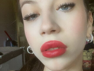live chatroom JenniferSkyland