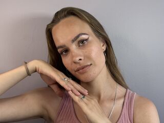 kinky webcam photo JerilynMominee