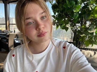 video chat KendallHennig