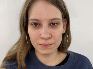 fingering girl chatroom KendallWhitham