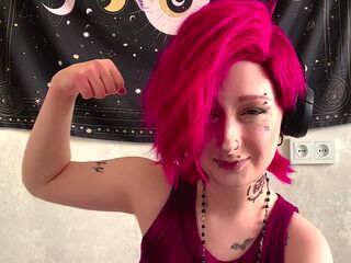 naughty camgirl masturbating with vibrator KimPowers