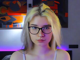 free nude cam KiraSerene
