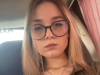 girl nude KristenMooren