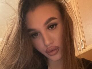 hot cam girl masturbating with sextoy KyraVictorine