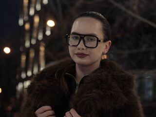 shower web cam LatanyaDunkley