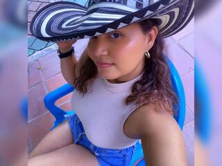 camgirl playing with sextoy LauraPhol