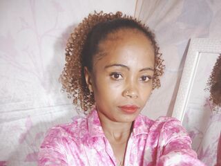 cam girl webcamsex LayahMorgane