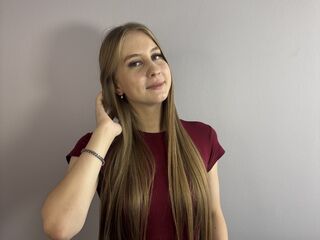 hot chatroom LeolaHunkins