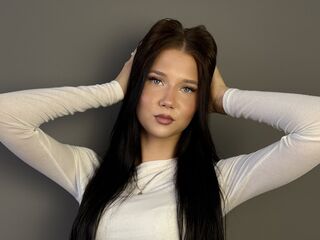 topless webcam girl LidiaBranscome