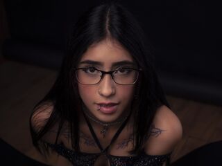 cam girl masturbating with vibrator LiliCollyns