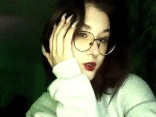 hot strip tease webcam LinnaRose