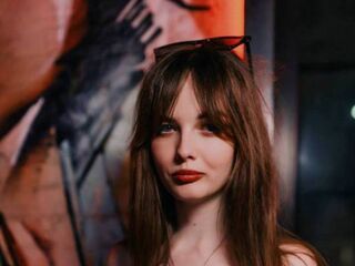 naked cam girl gallery LisaDrake