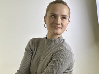 fingering girl webcam picture LorrianePytko