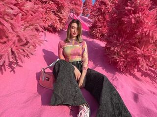 nude webcam girl pic LouveniaPranger