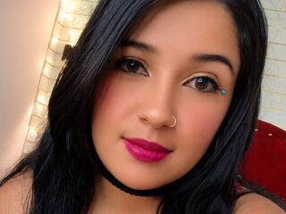 naked camgirl gallery LuxyMia