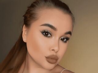 free live chat MaeWilkins