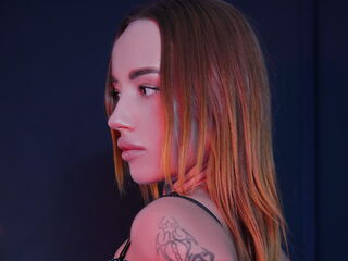 camgirl shaving pussy MagicalYana