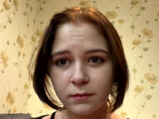 cam girl showing tits MaireKirker