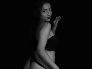 camgirl fingering wet pussy MaraLewiski