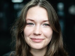 naked webcam girl photo MargertSpinoza