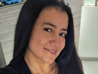 webcam stripper MariaThomp