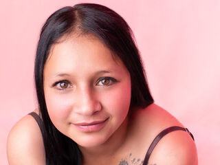 hot cam girl fingering MarieHott