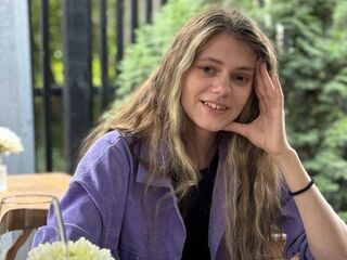 camgirl playing with sex toy MarinaRoloson