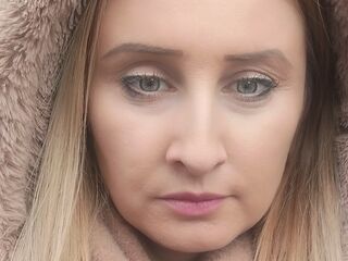 camgirl photo MaryEma