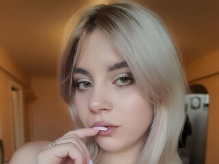 live chatroom MayraSpanger