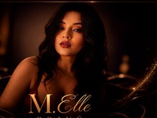 beautiful girl MellePrive