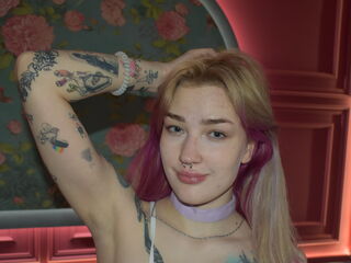 cam girl playing with vibrator MelodyShake