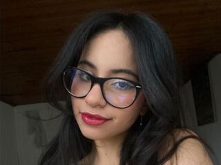 girl shaving pussy MelodyeMarks