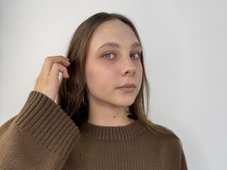 masturbating MelvinaLynch