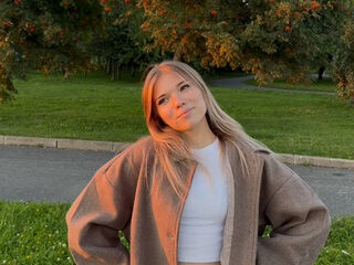 free webcam picture MichaelaFox